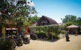 Harry'S Ocean House Pacitan